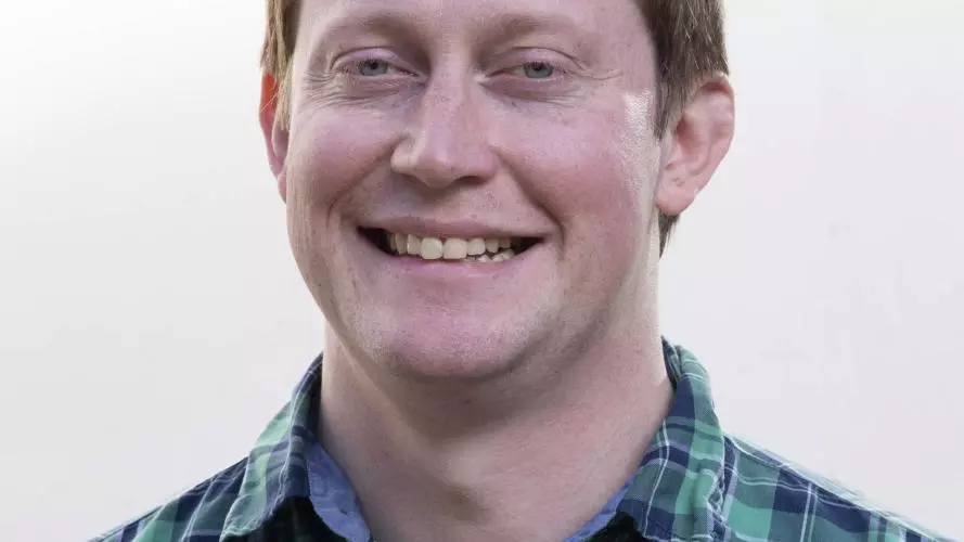 Portrait photo of John Sidda